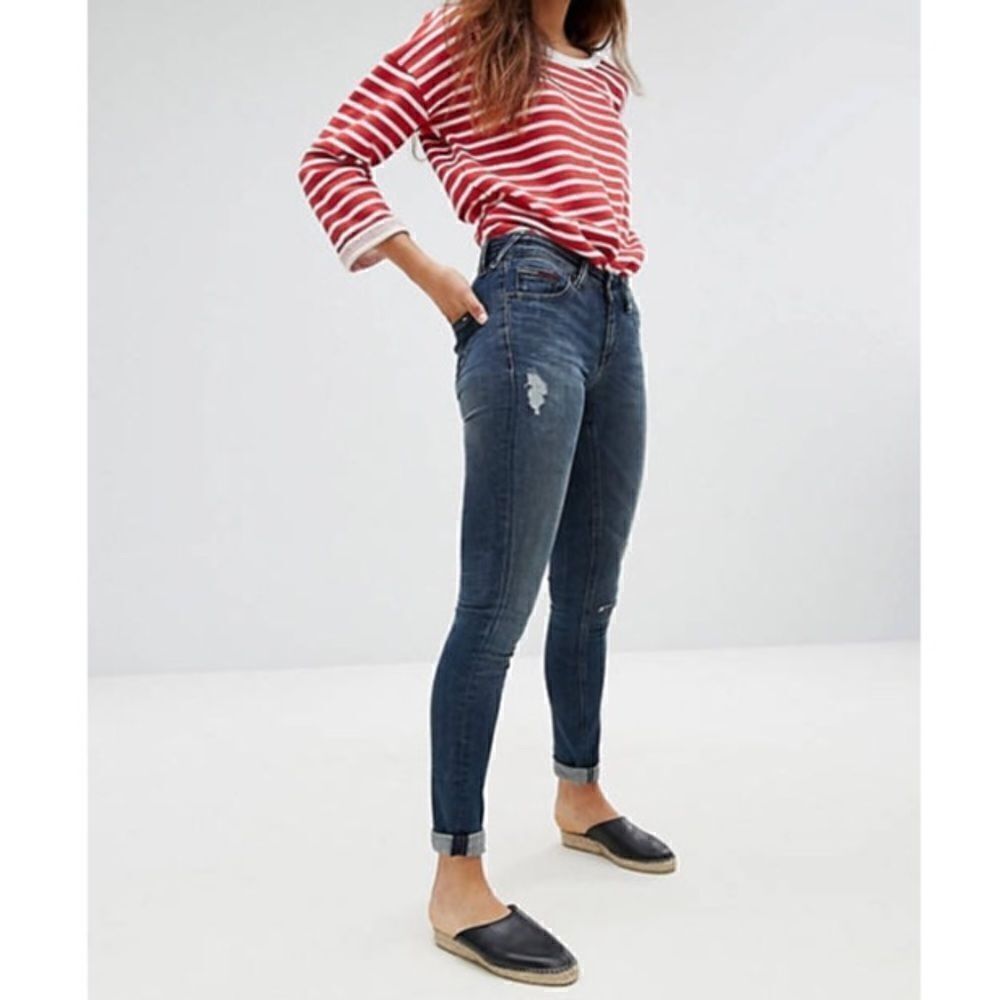NWT Tommy Hilfiger Denim Sophie Low Rise Ripped Skinny Jeans